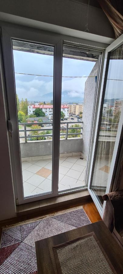Apartman Velimir Stari Aerodrom Podgorica Exteriör bild