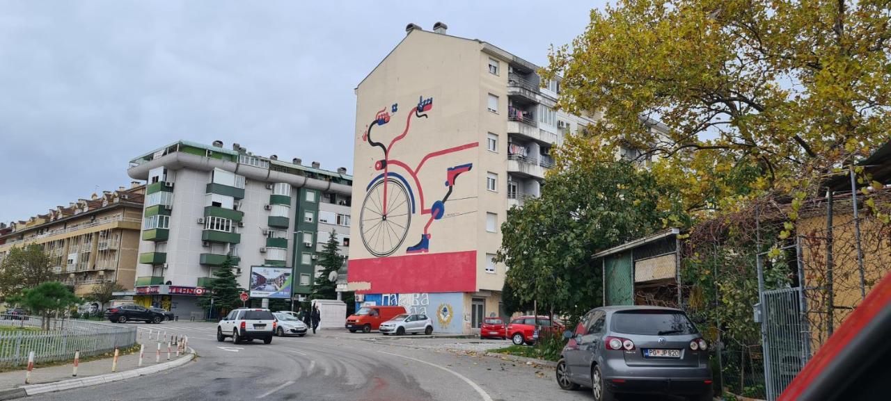 Apartman Velimir Stari Aerodrom Podgorica Exteriör bild